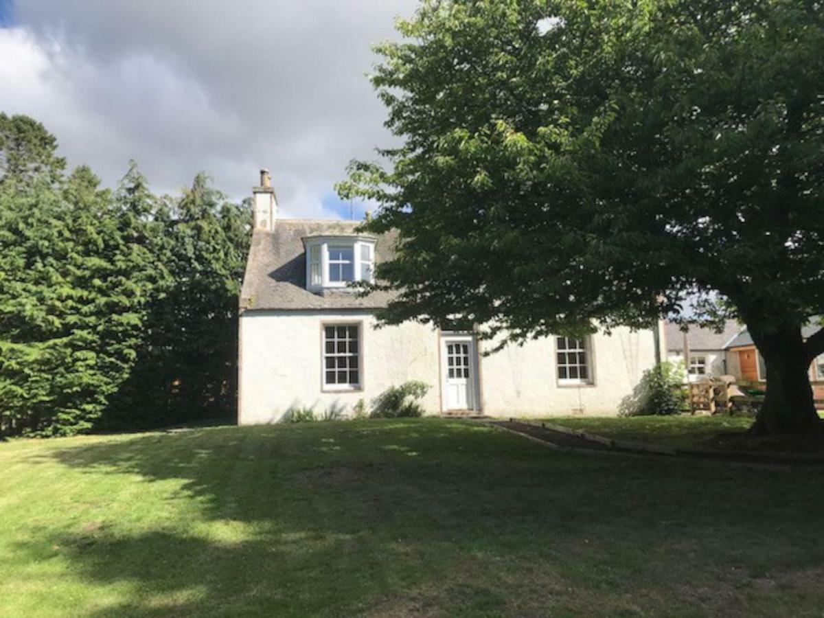 Traditional Family Home In Royal Deeside Aboyne Esterno foto