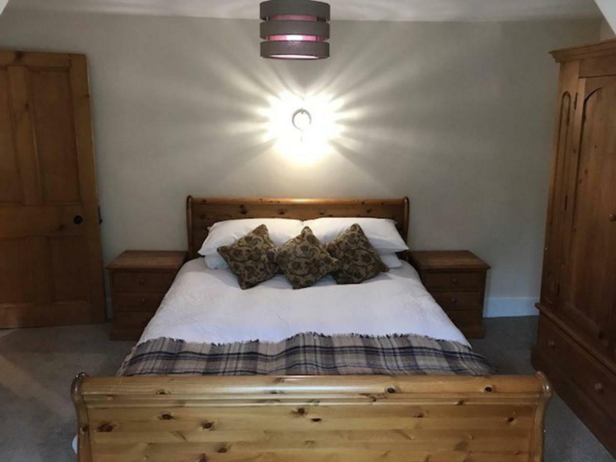Traditional Family Home In Royal Deeside Aboyne Esterno foto