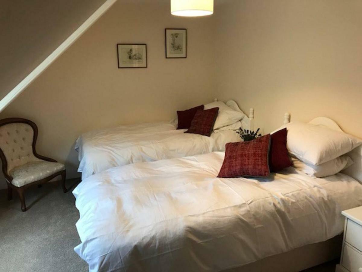 Traditional Family Home In Royal Deeside Aboyne Esterno foto